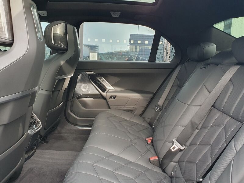 More views of BMW 7-Series