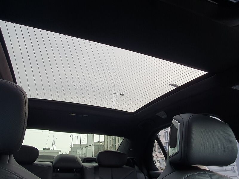 More views of BMW 7-Series