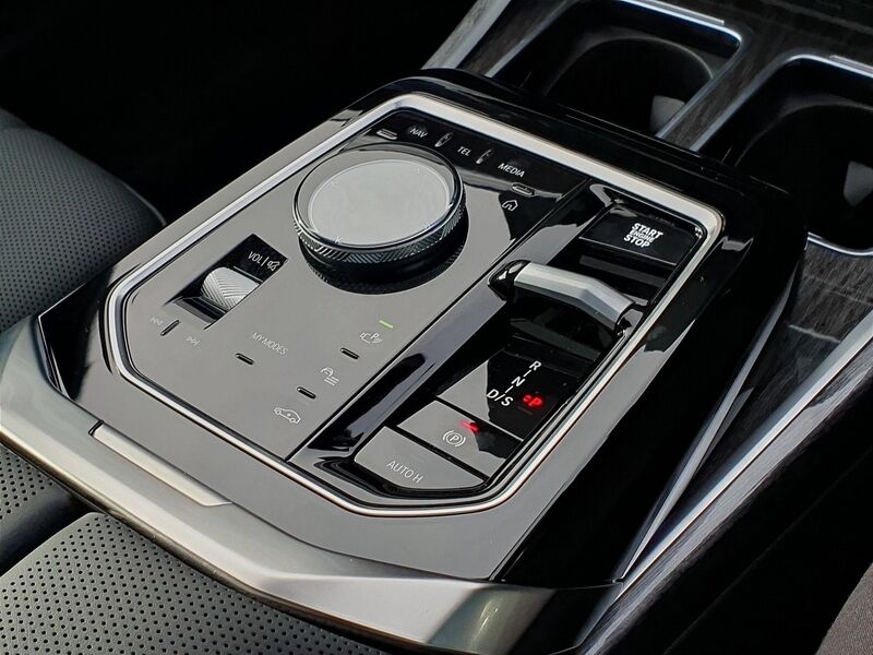 More views of BMW 7-Series