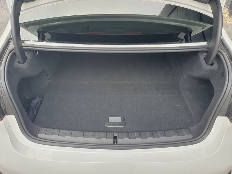 More views of BMW 3-Series