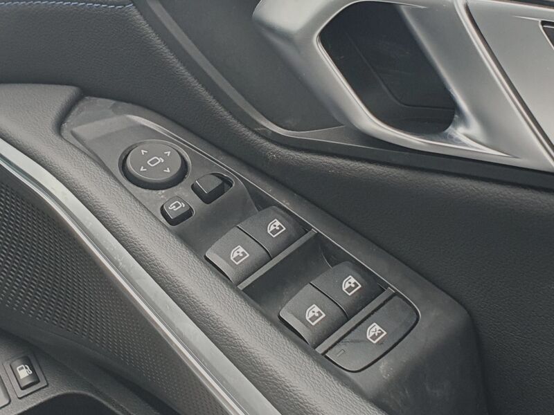 More views of BMW 3-Series