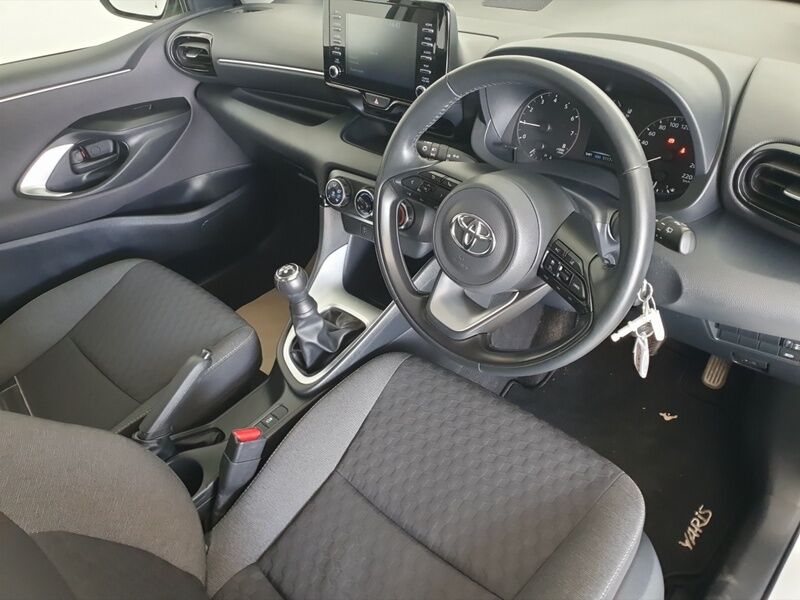 More views of Toyota Yaris