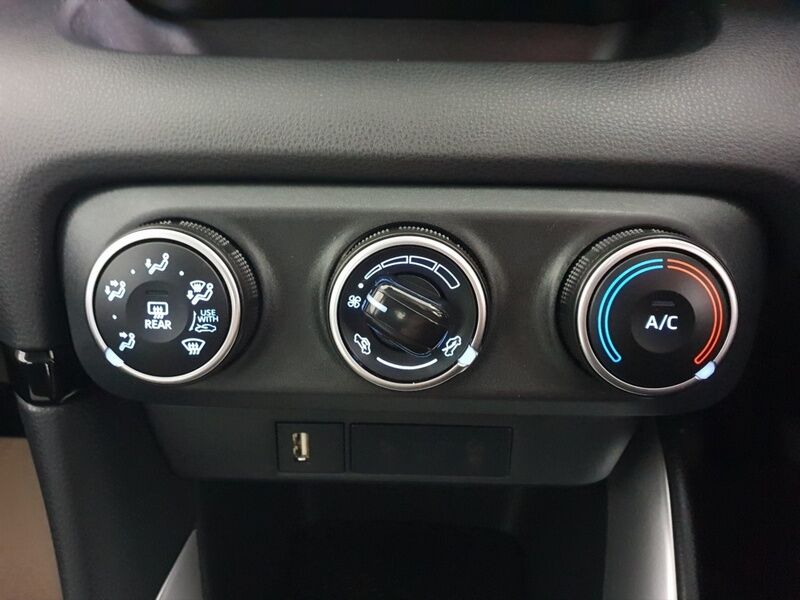 More views of Toyota Yaris