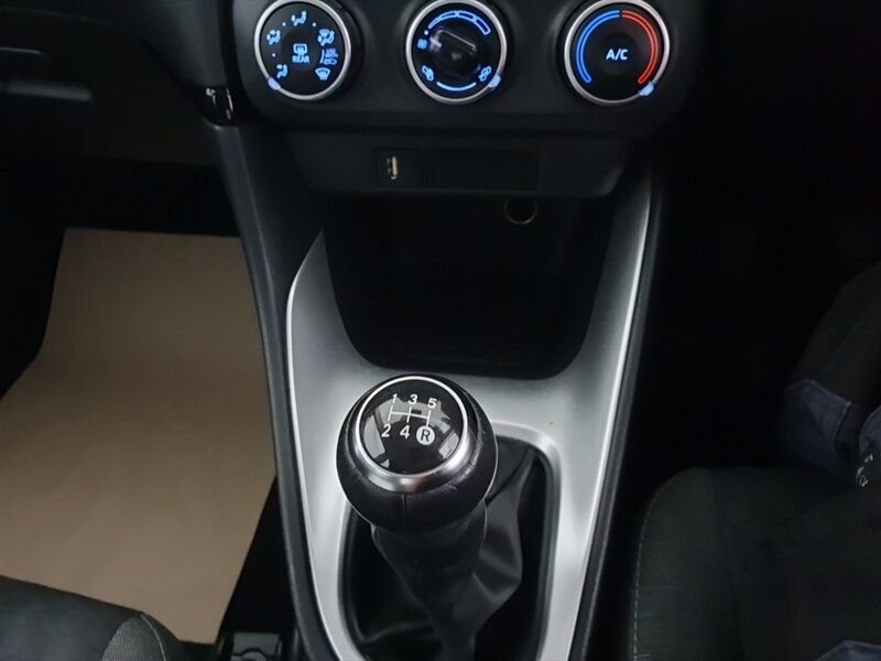 More views of Toyota Yaris