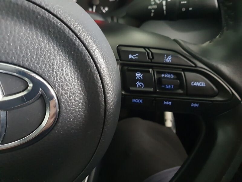 More views of Toyota Yaris