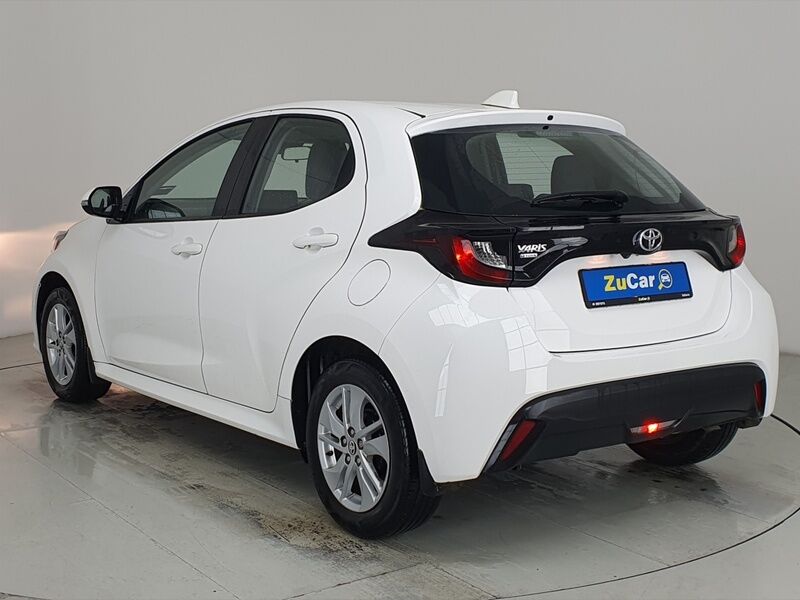 More views of Toyota Yaris