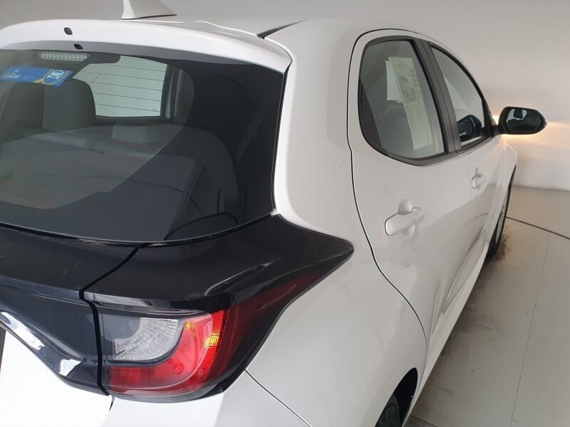 More views of Toyota Yaris