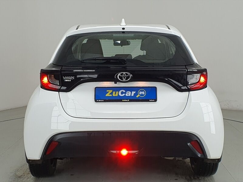 More views of Toyota Yaris