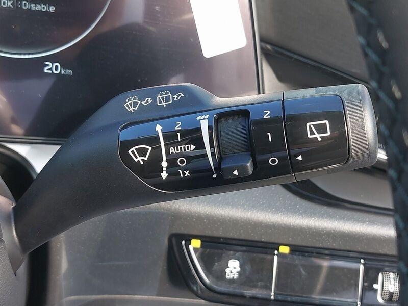 More views of Kia Niro