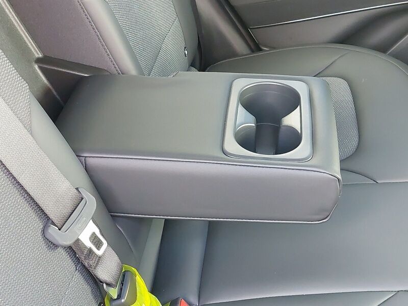 More views of Kia Niro