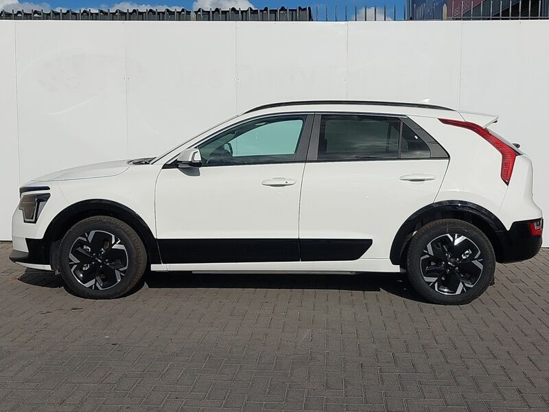 More views of Kia Niro