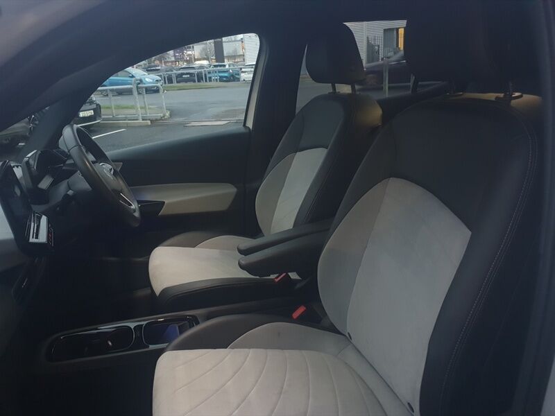 More views of Volkswagen ID.3