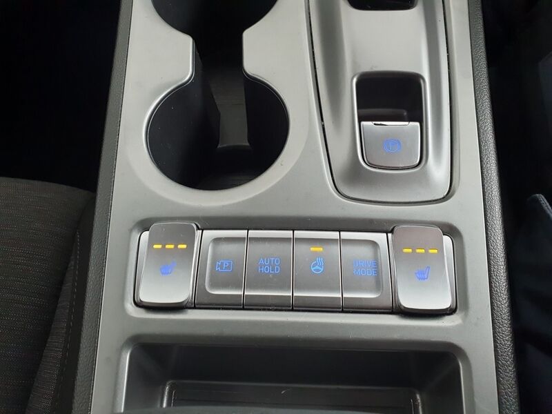 More views of Hyundai KONA