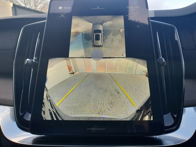 More views of Volvo XC90