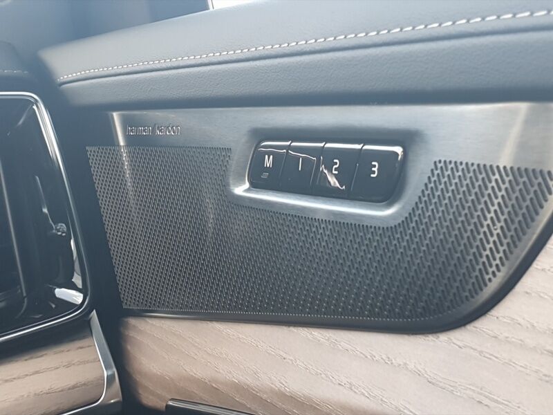 More views of Volvo XC90