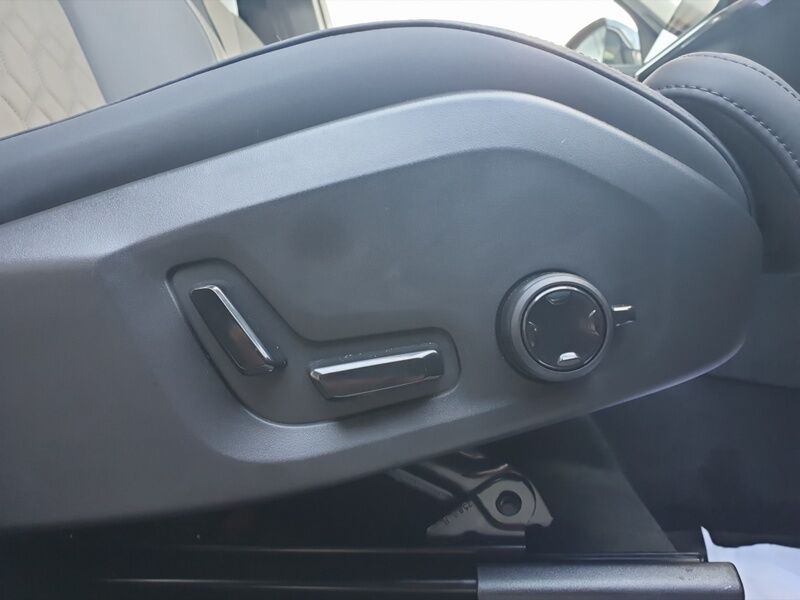 More views of Volvo XC90