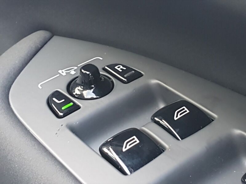 More views of Volvo XC90