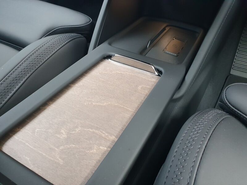 More views of Volvo ES90