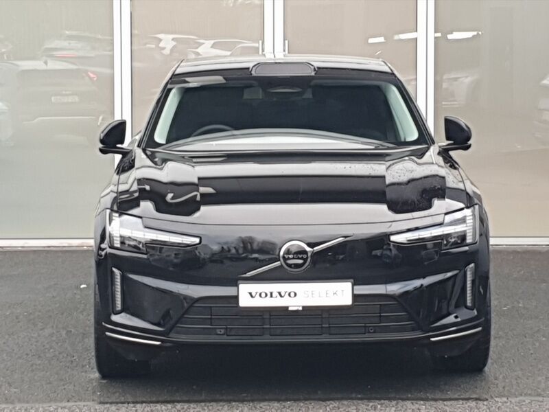 More views of Volvo ES90
