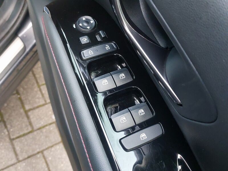 More views of Hyundai Tucson