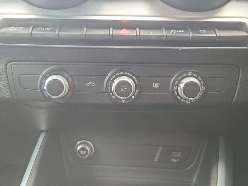 More views of Audi Q2