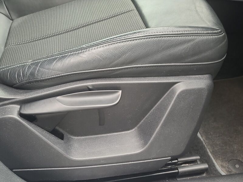 More views of Audi Q2