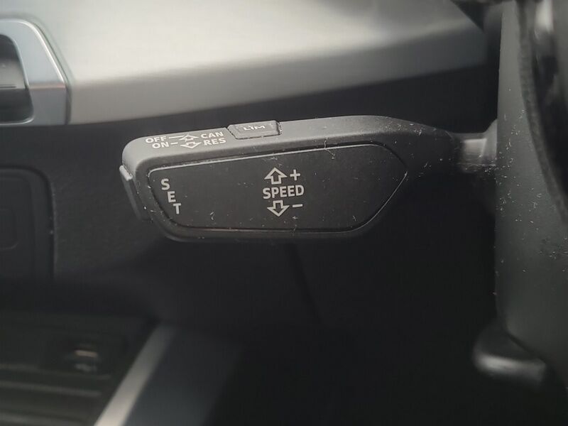 More views of Audi Q2