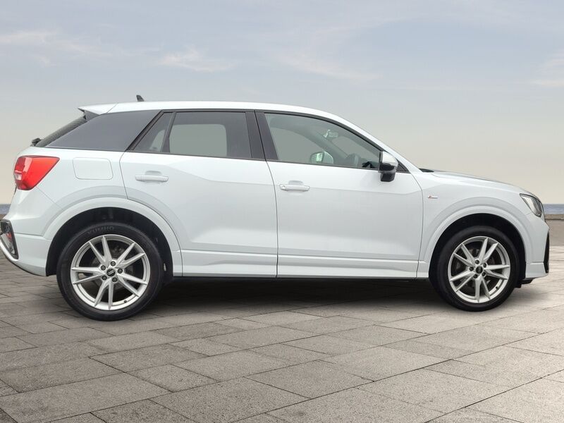 More views of Audi Q2