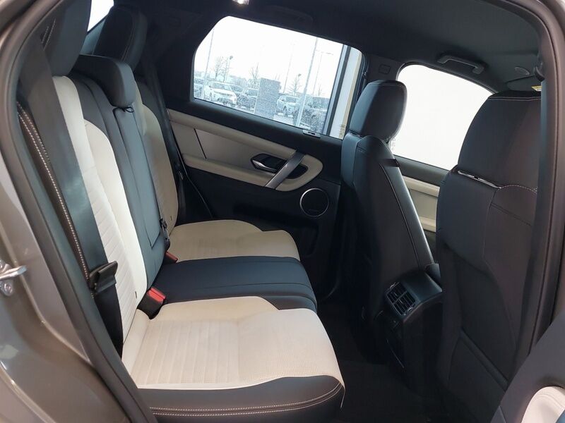 More views of Land Rover Discovery Sport