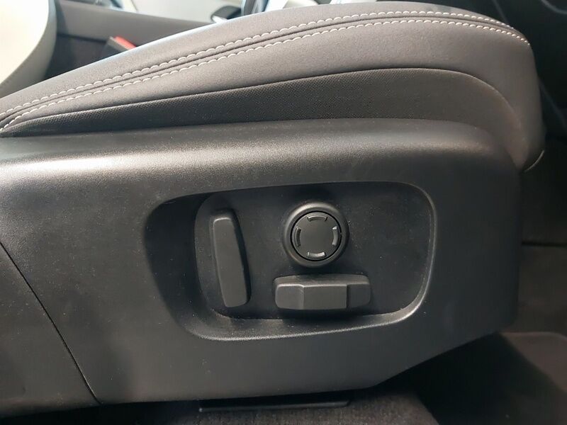 More views of Land Rover Discovery Sport