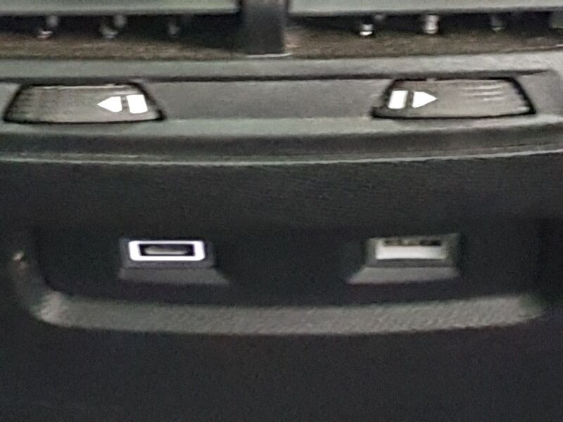 More views of Citroen e-C4