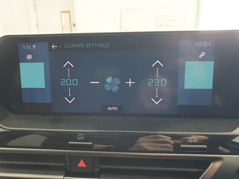 More views of Citroen e-C4