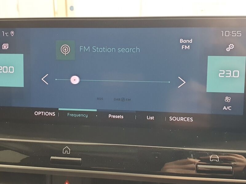 More views of Citroen e-C4