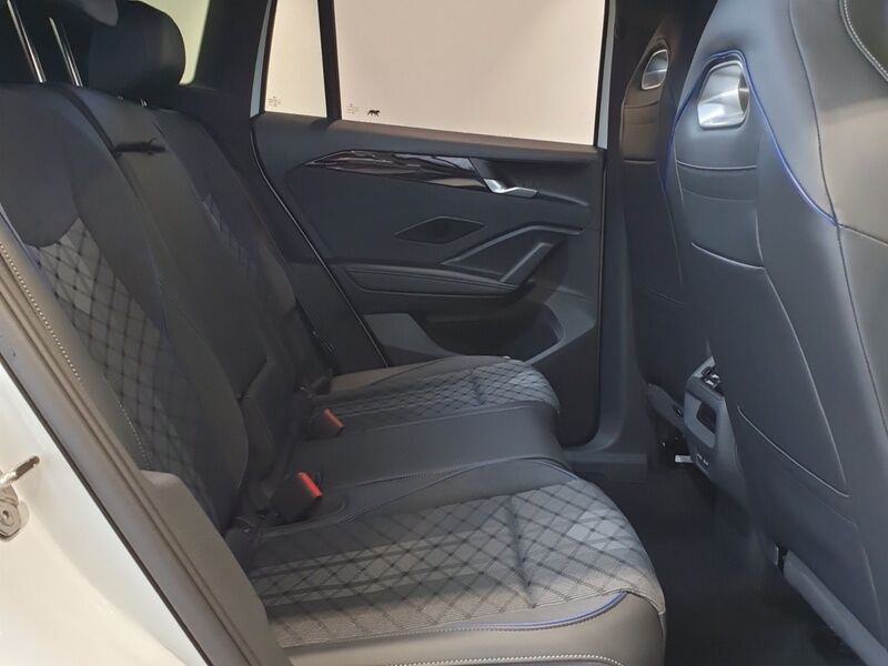 More views of Volkswagen Tiguan