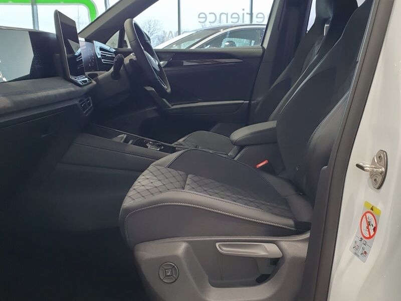 More views of Volkswagen Tiguan