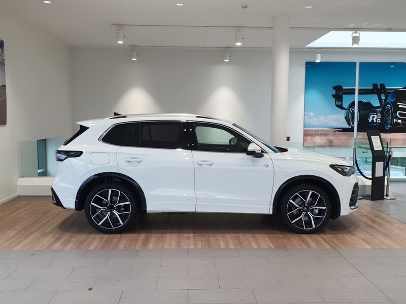 More views of Volkswagen Tiguan