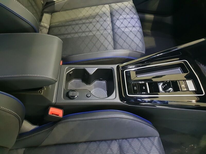 More views of Volkswagen Golf