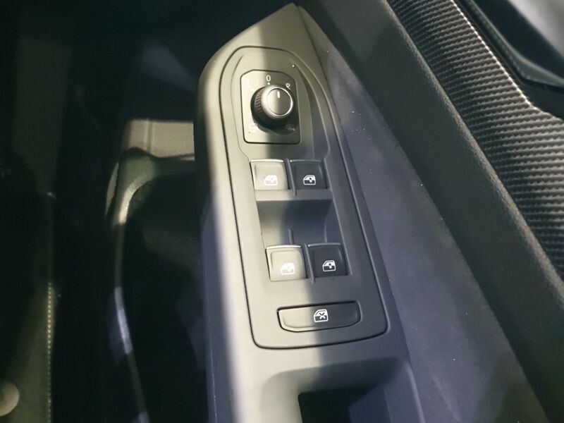 More views of Volkswagen Golf