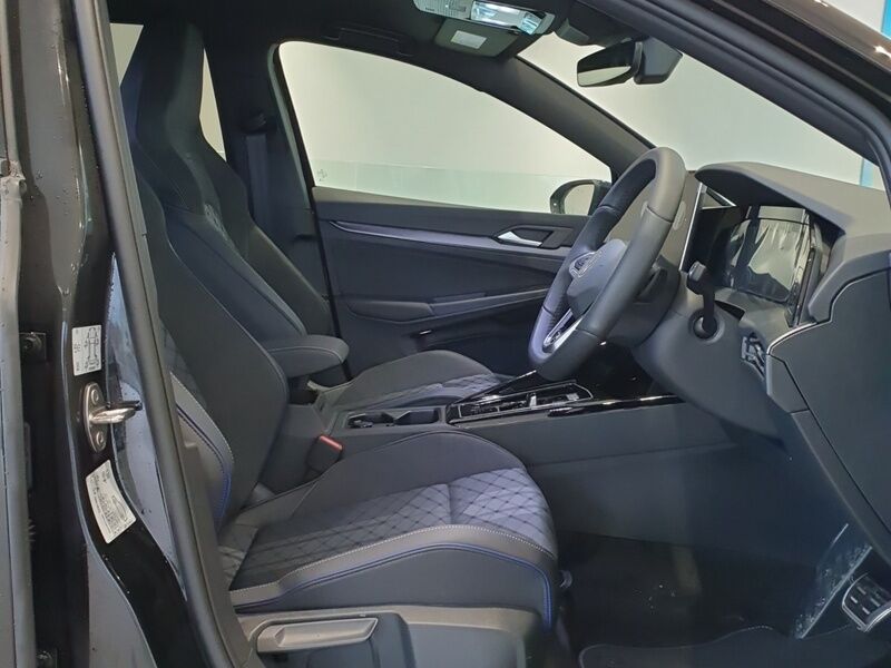 More views of Volkswagen Golf