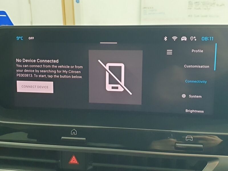 More views of Citroen e-C4 X