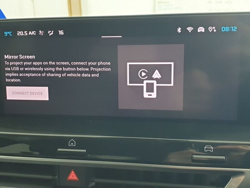 More views of Citroen e-C4 X