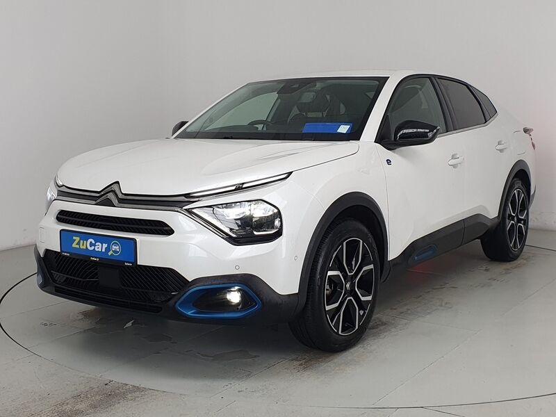 More views of Citroen e-C4 X