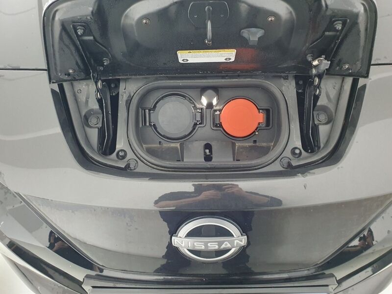 More views of Nissan Leaf