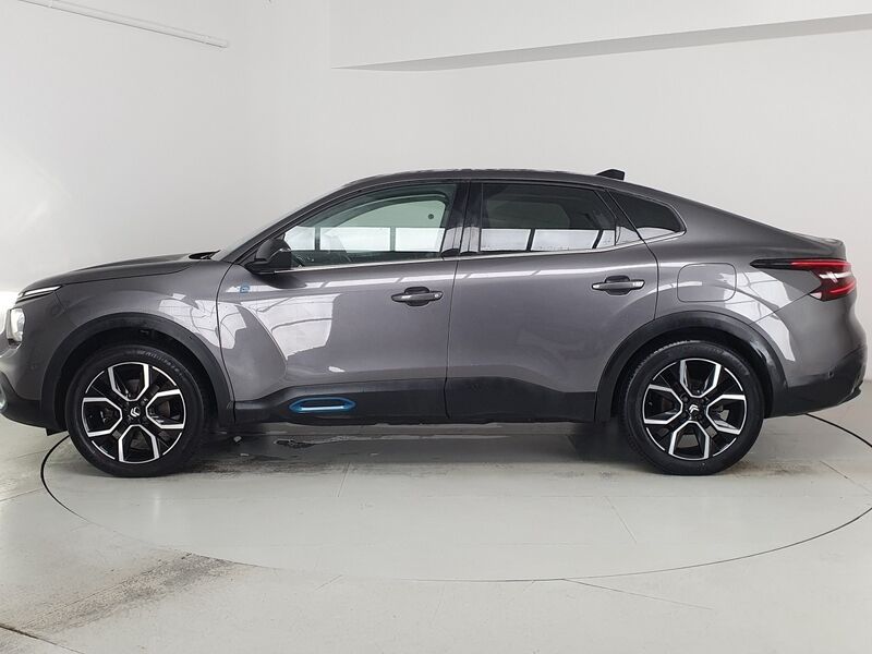 More views of Citroen e-C4 X