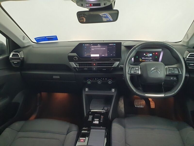 More views of Citroen e-C4 X