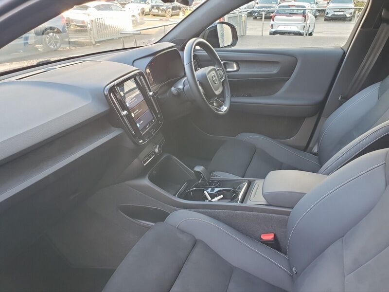 More views of Volvo C40