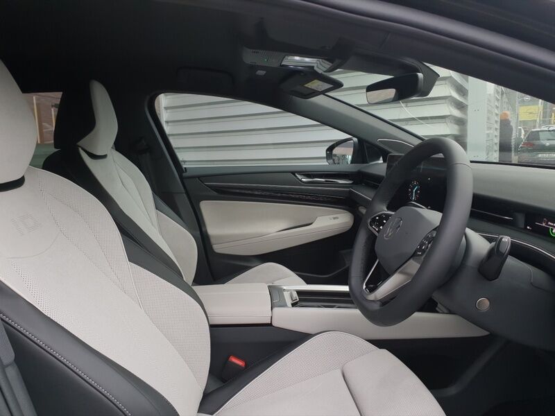 More views of Volkswagen ID.7