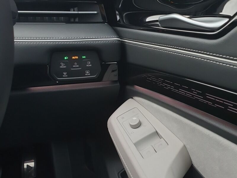 More views of Volkswagen ID.7