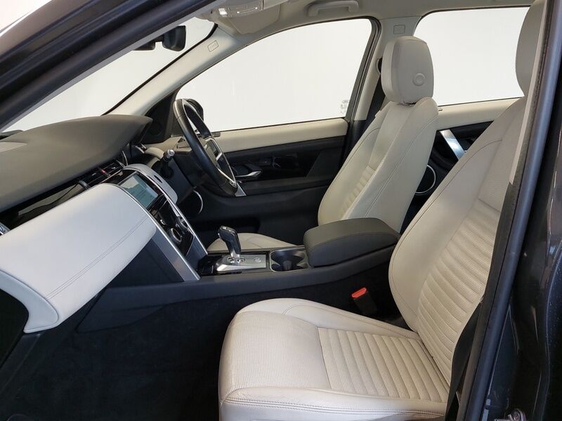 More views of Land Rover Discovery Sport