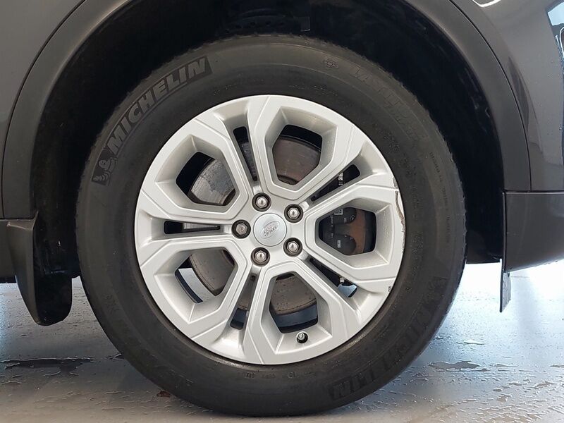 More views of Land Rover Discovery Sport